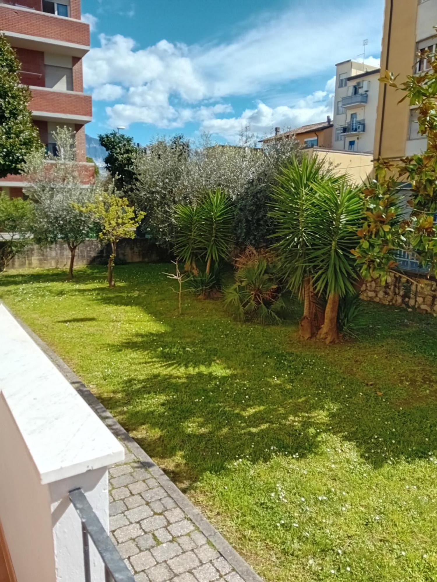 Casa Vacanze Lida Marina Di Carrara Bagian luar foto