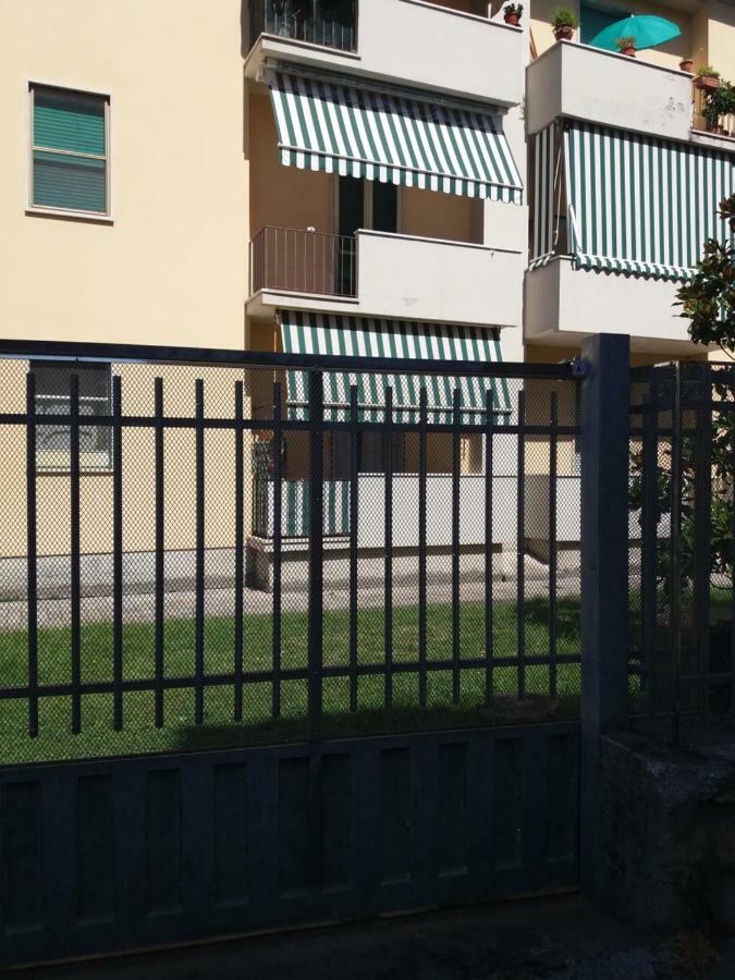 Casa Vacanze Lida Marina Di Carrara Bagian luar foto