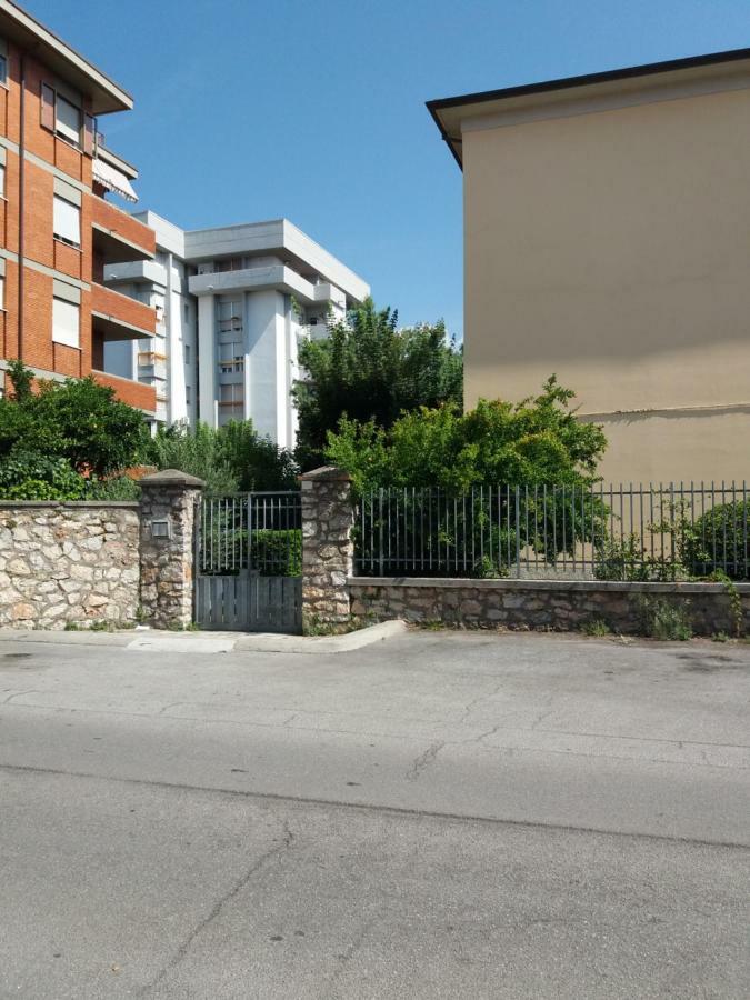 Casa Vacanze Lida Marina Di Carrara Bagian luar foto
